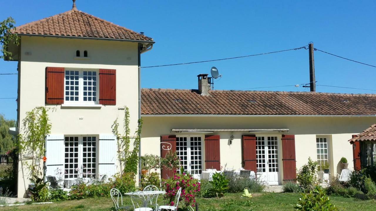 B&B Le Savoir Vivre Bonnes  Εξωτερικό φωτογραφία