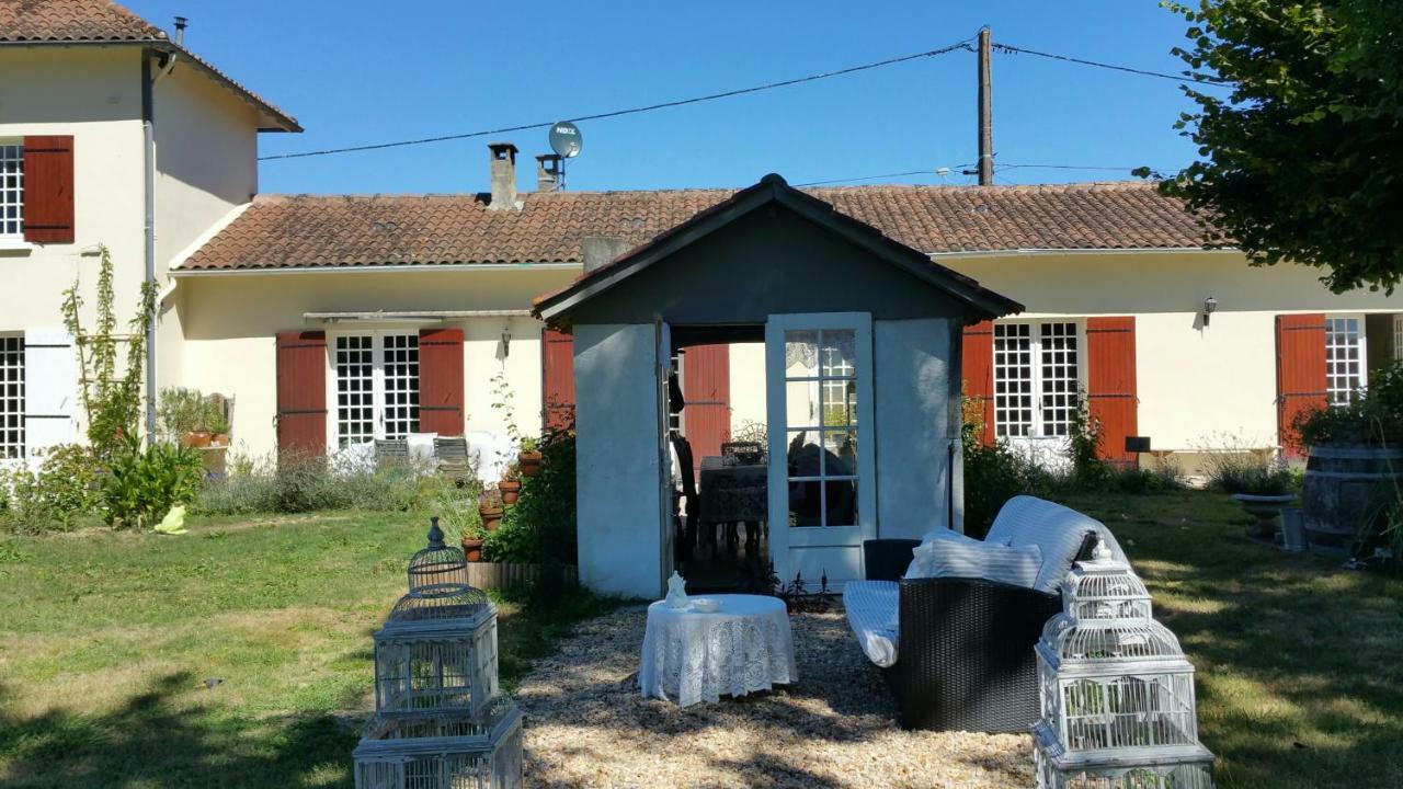 B&B Le Savoir Vivre Bonnes  Εξωτερικό φωτογραφία