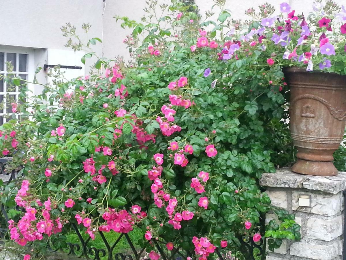 B&B Le Savoir Vivre Bonnes  Εξωτερικό φωτογραφία